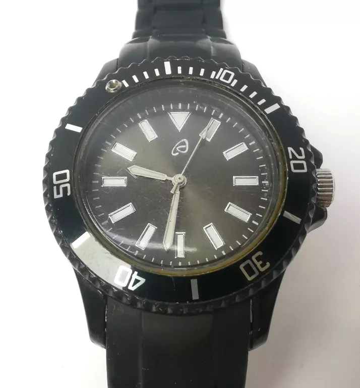 ZEGAREK D-74167 NECKARSULM