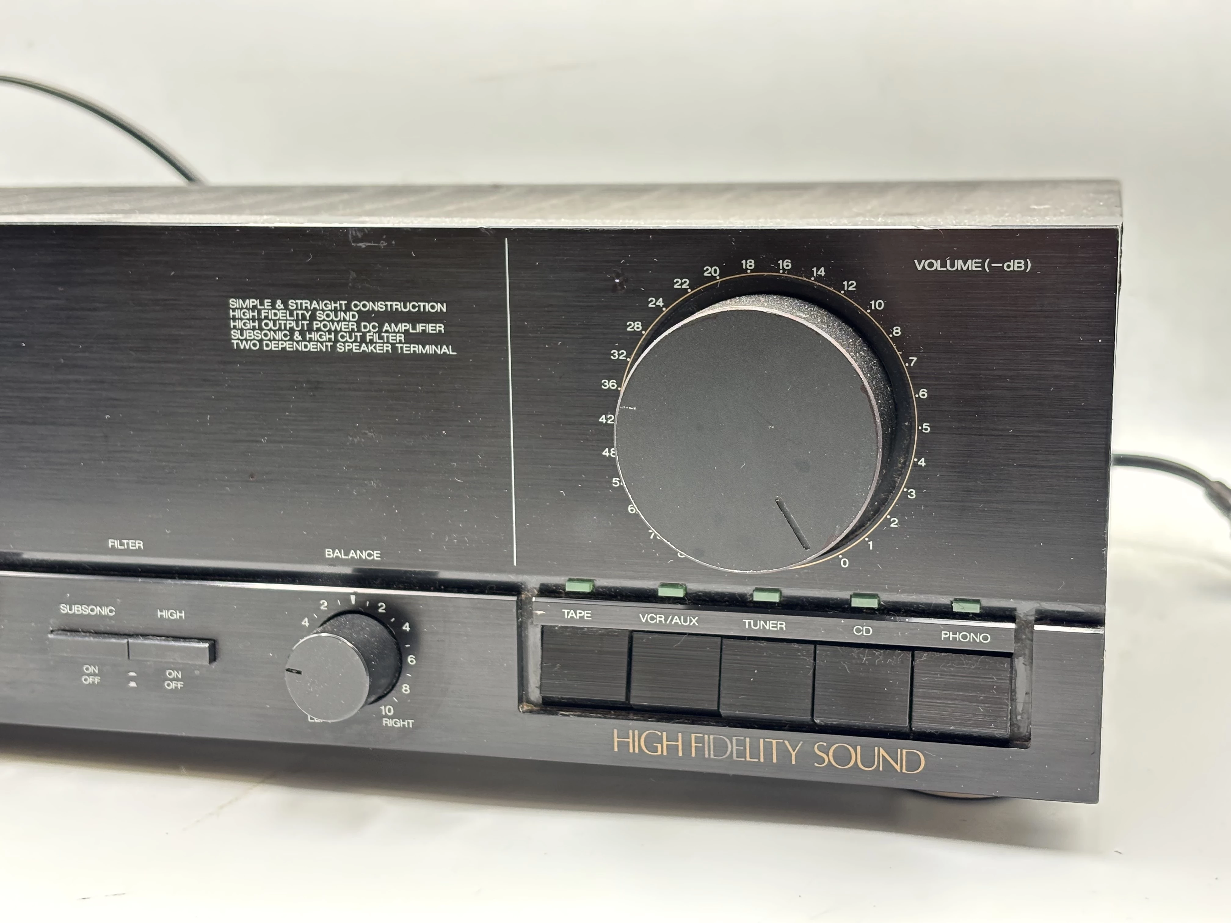 wzmacniacz-akai-am-15-opis-ean-gtin-059690989980