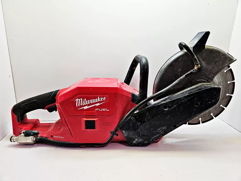 PRZECINARKA DO BETONU MILWAUKEE M18 FCOS230 + BAT 12.0AH