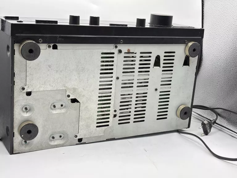 wzmacniacz-akai-am-15-opis-marka-248811-1943985