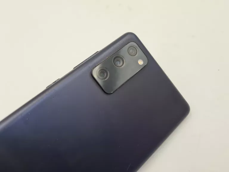 telefon-samsung-galaxy-s20-fe-uszkodzony-ekran-kolor-127448-1191570