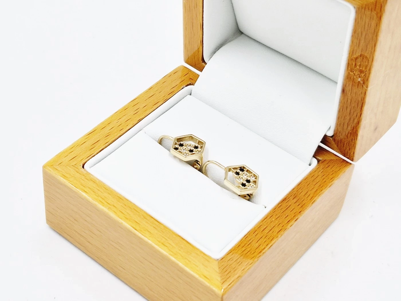 nietuzinkowe-zlote-kolczyki-szesciokaty-222-g-dl15-cm-585-plac-krakowski-3-zabrze-sj