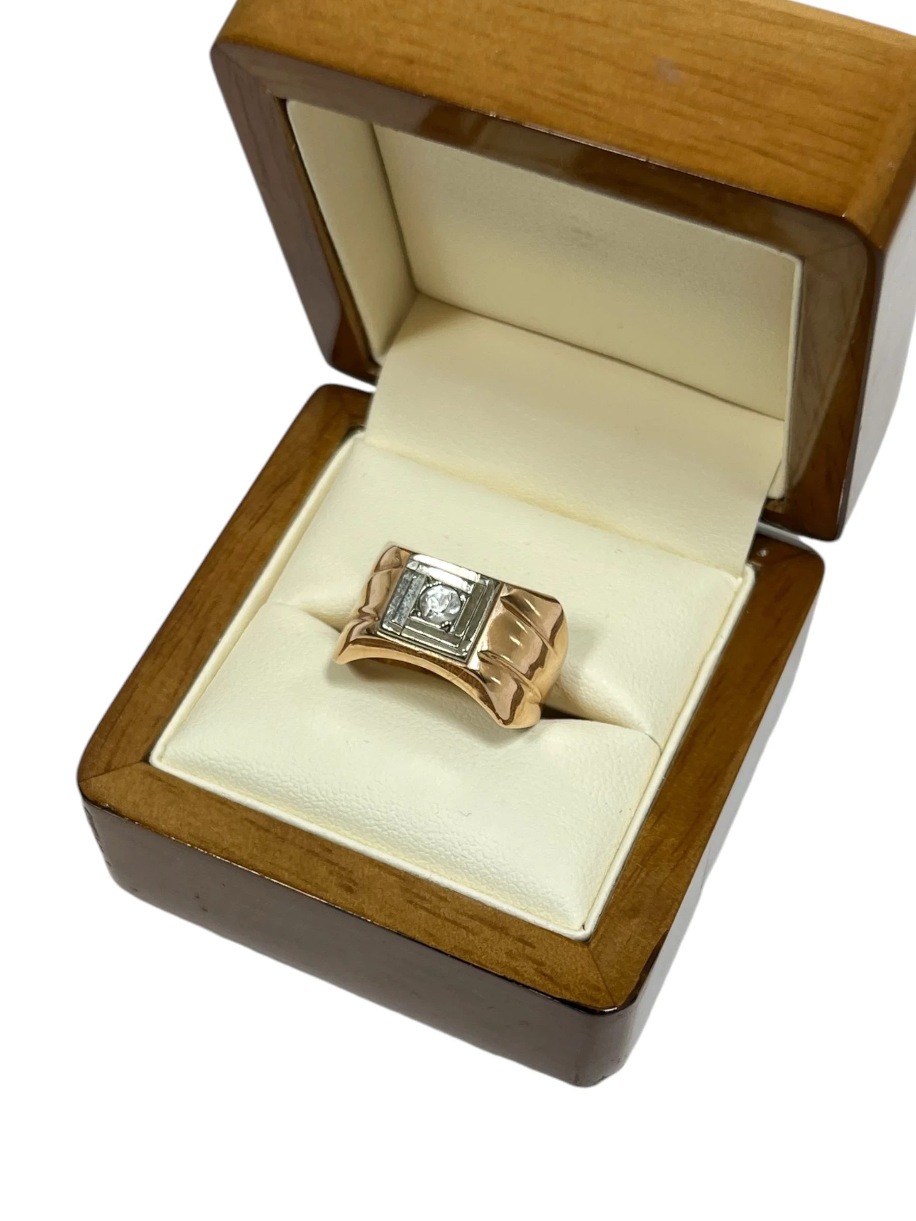 zloty-sygnet-z-kamieniem-14k-585-543g-r18-rodzaj-2205-2