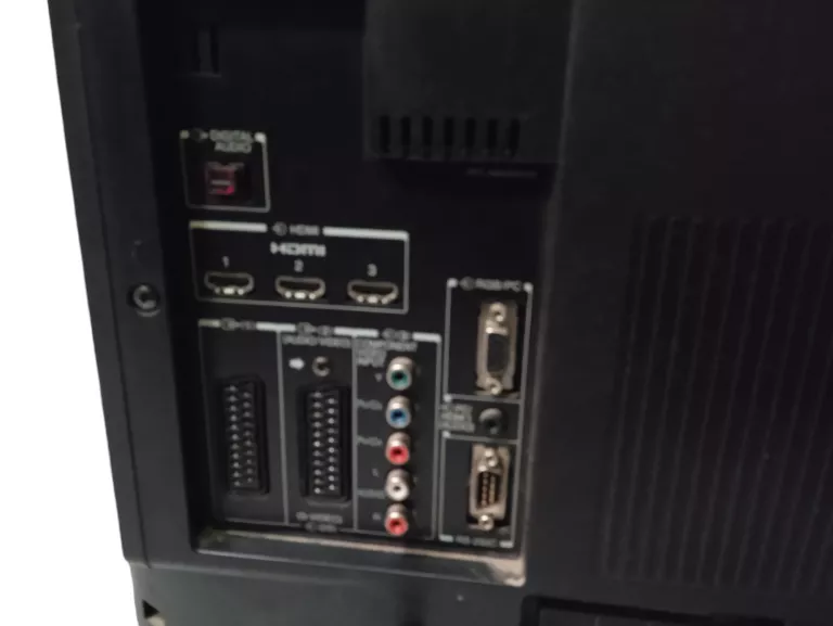 telewizor-lcd-toshiba-regza-32rv635d32-przekatna-ekranu-cale-32