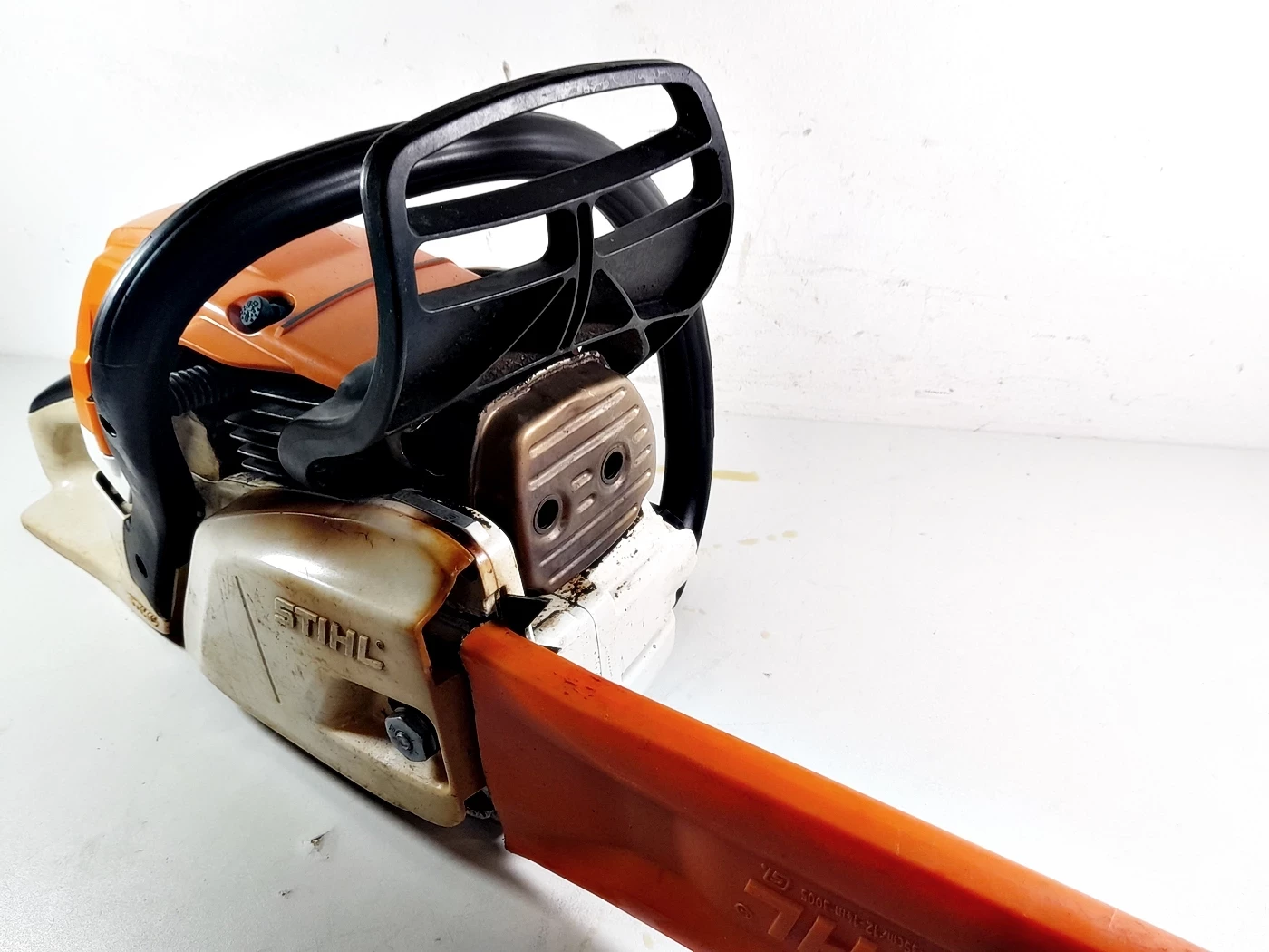 stihl-ms-241-c-m-pilarka-spalinowa-moc-23-kw-31-km-35cm-m-tronic-m-product-id-b2701cac-d4a6-47db-86c8-f669d3670ad5