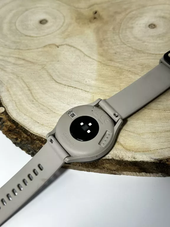 GARMIN VIVOMOVE HR ZEGAREK HYBRYDOWY