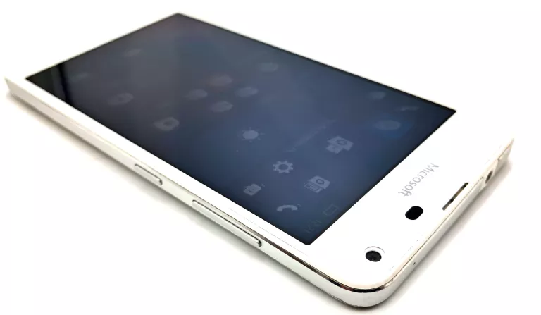 TELEFON NOKIA LUMIA 650