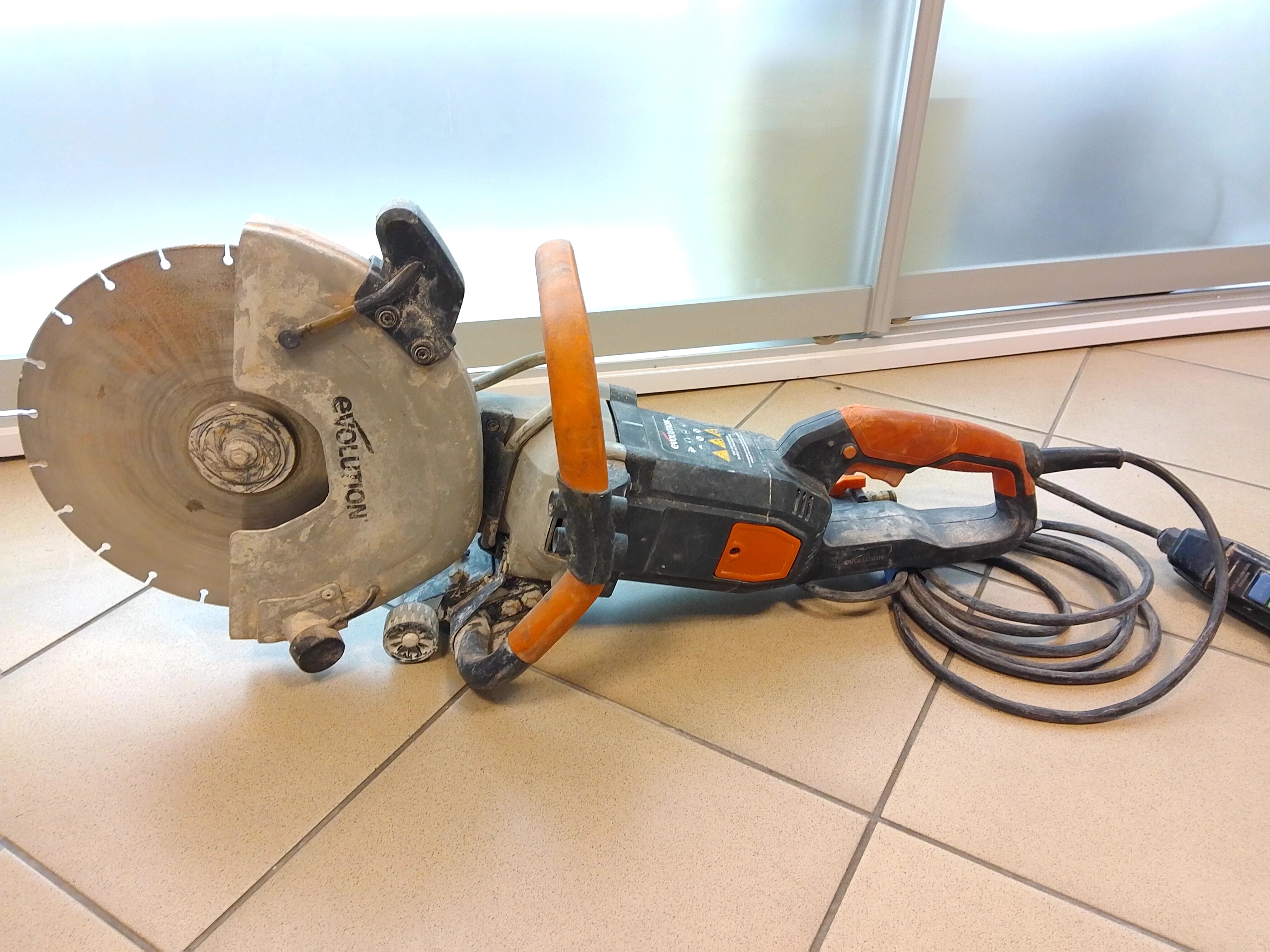 przecinarka-do-betonu-evolution-r300dct-300mm-poludniowa-38-przezmierowo-ska