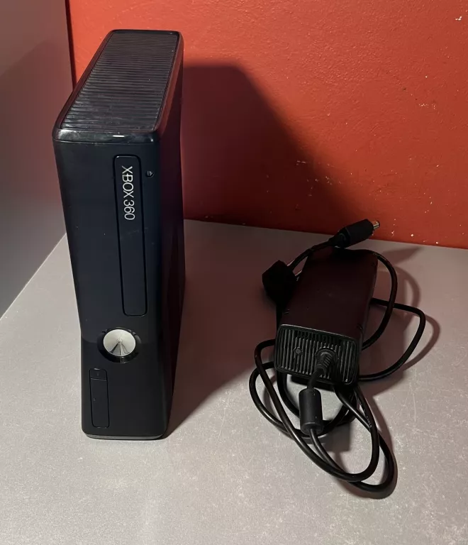 KONSOLA XBOX 360 MODEL 1439