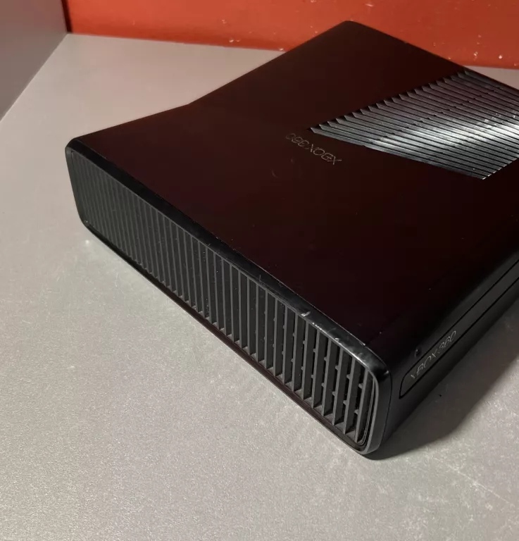 KONSOLA XBOX 360 MODEL 1439