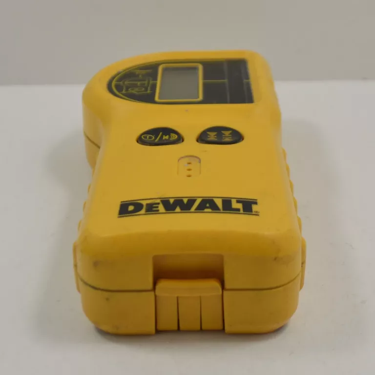 DEWALT DE0772 DETEKTOR LASEROWY, CYFROWY, WODOSZCZELNY
