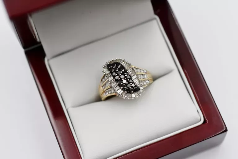 WYJĄTKOWY ZŁOTY PIERŚCIONEK CZARNE DIAMENTY 4,97G 1,27CT 375