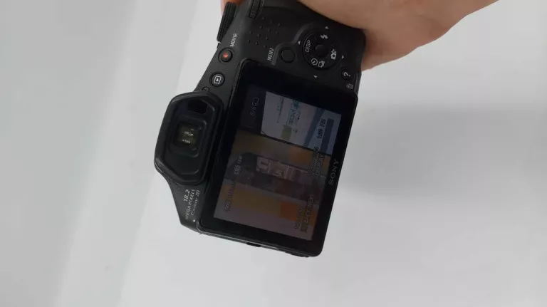 aparat-cyfrowy-sony-dsc-hx200v-model-dsc-hx200v