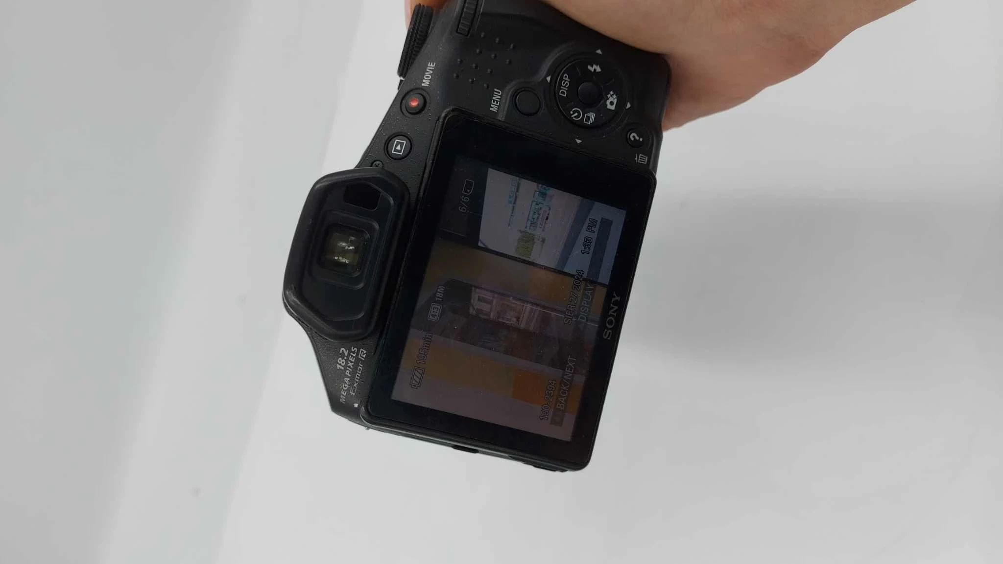 aparat-cyfrowy-sony-dsc-hx200v-model-dsc-hx200v