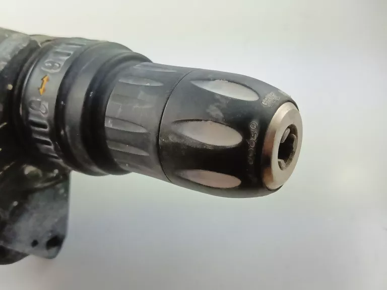 MŁOTOWIERTARKA DEWALT D25134