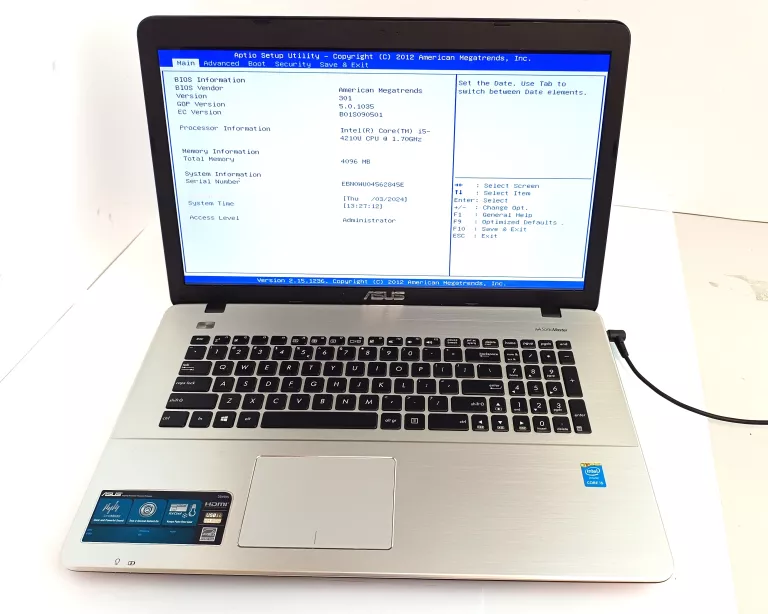 LAPTOP ASUS 17" F751LN I5-4210U 4GB OPIS!