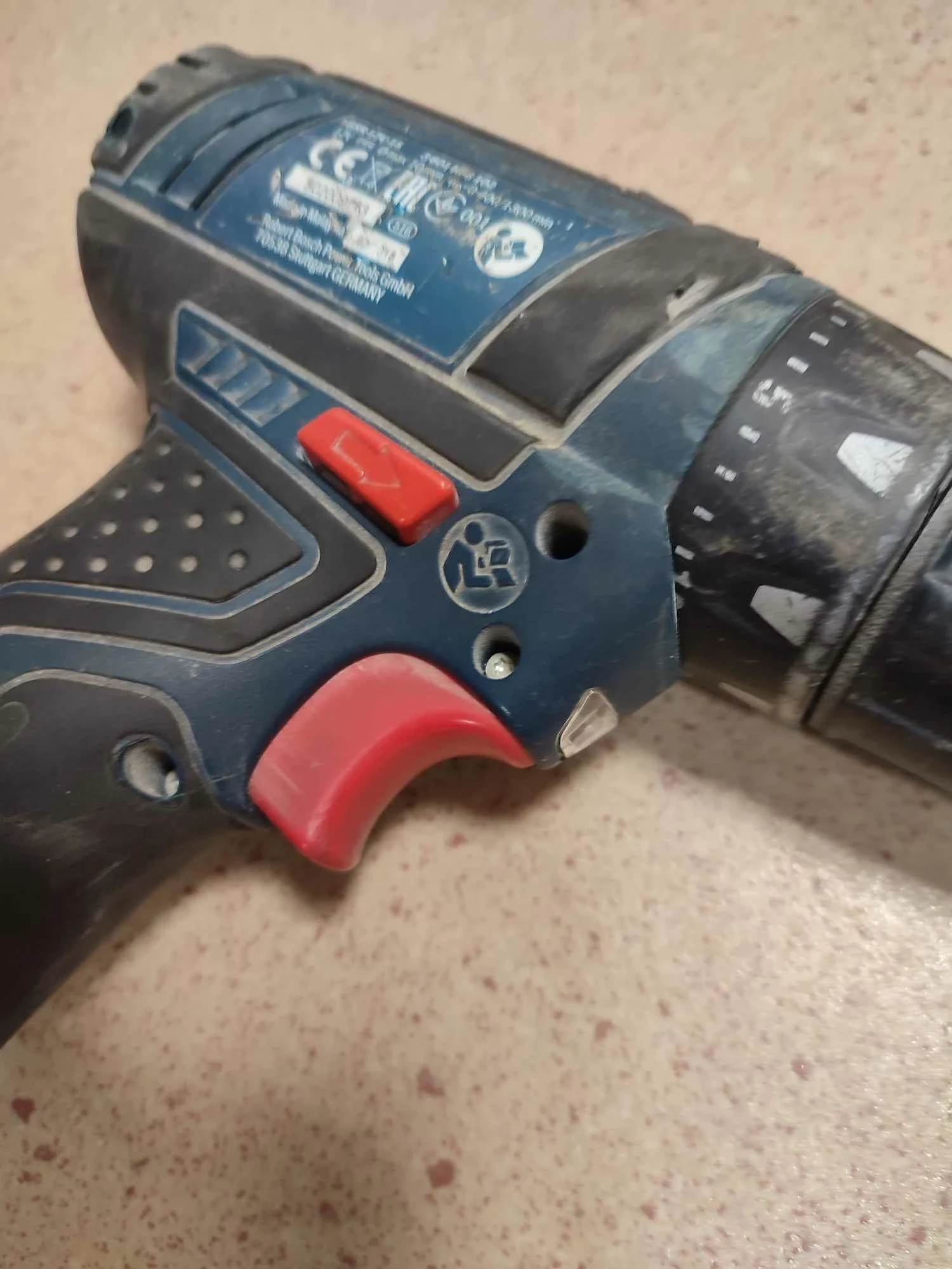 wkretarka-bosch-gsr-12v-15-2-akumulatory-2ah-12v-rodzaj-silnika-204657-381877