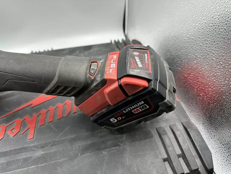 SZLIFIERKA KĄTOWA MILWAUKEE M18 FSAG 125 2023 WALIZKA ŁADOWARKA