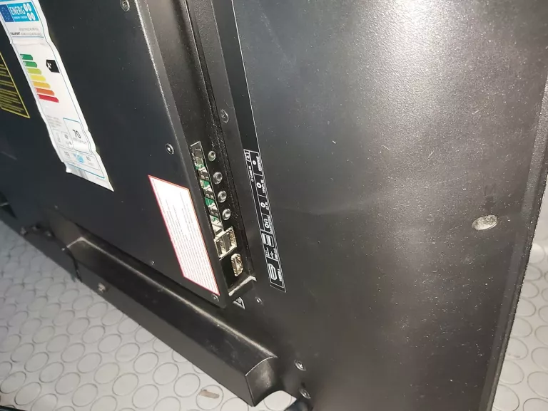 telewizor-blaupunkt-bn40f1372-smart-tv-uszkodzony-opis-przekatna-ekranu-cale-4000