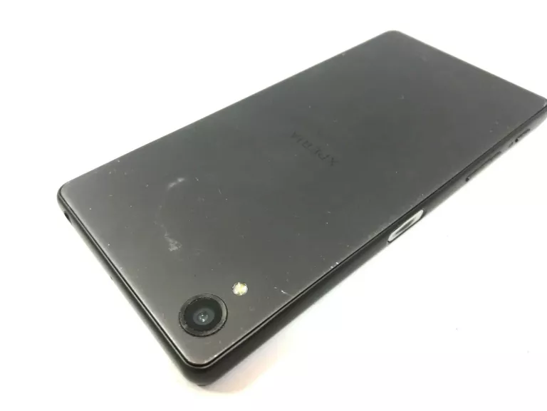 TELEFON SONY XPERIA F5121 3/32GB