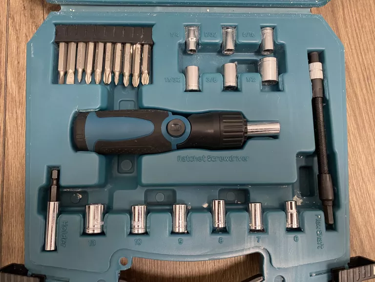 ZESTAW NASADEK MAKITA D'42020 X65 Z GRZECHOTKA