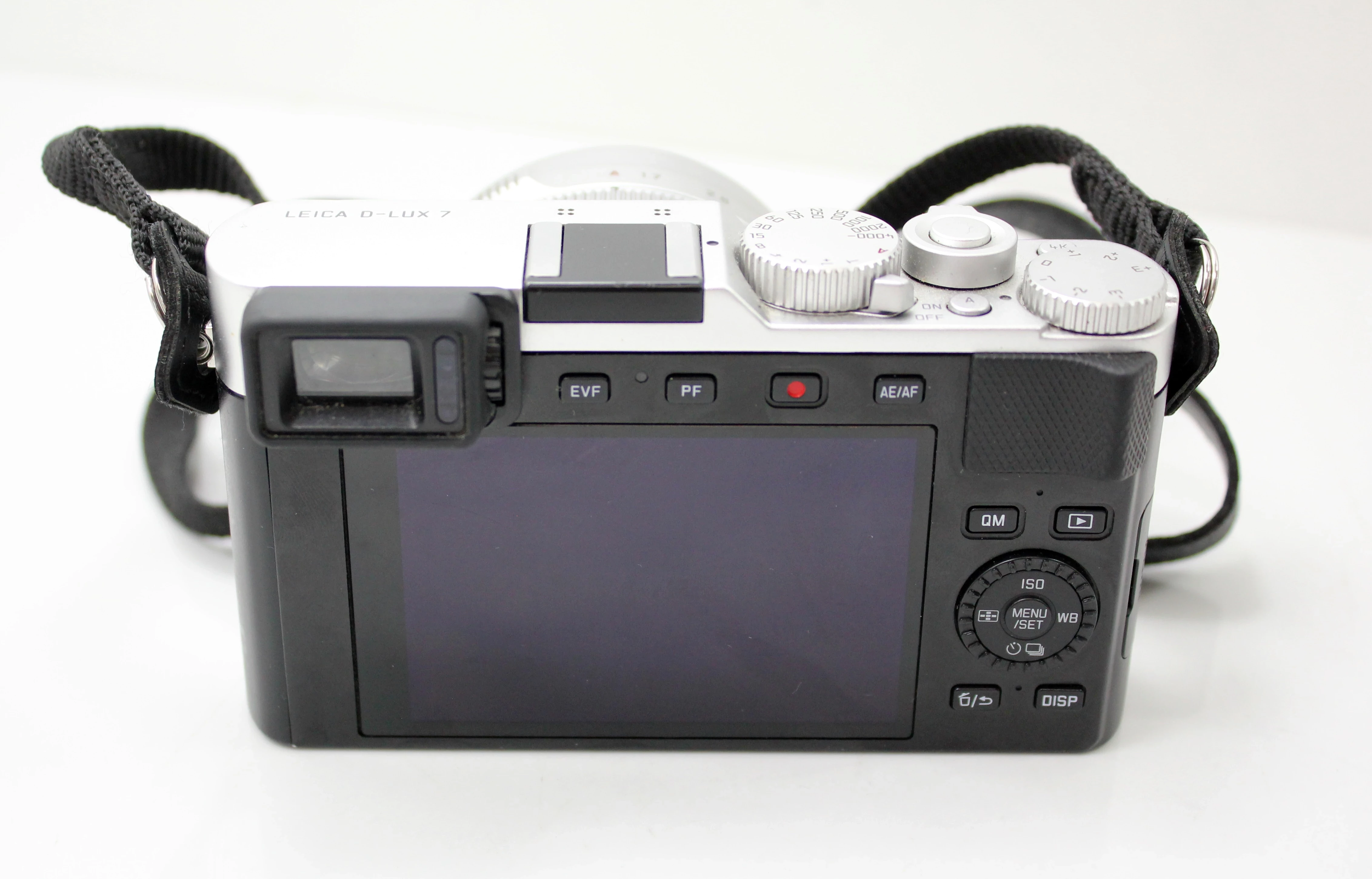 aparat-leica-d-lux-7-rozdzielczosc-2100