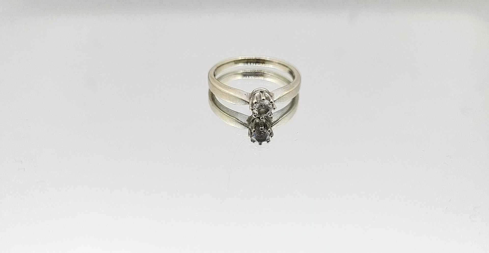 zareczynowy-pierscionek-uzywany-rodzaj-2205-16