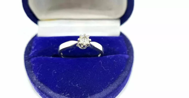 zareczynowy-pierscionek-uzywany-wojskowa-11-sj-siedlce