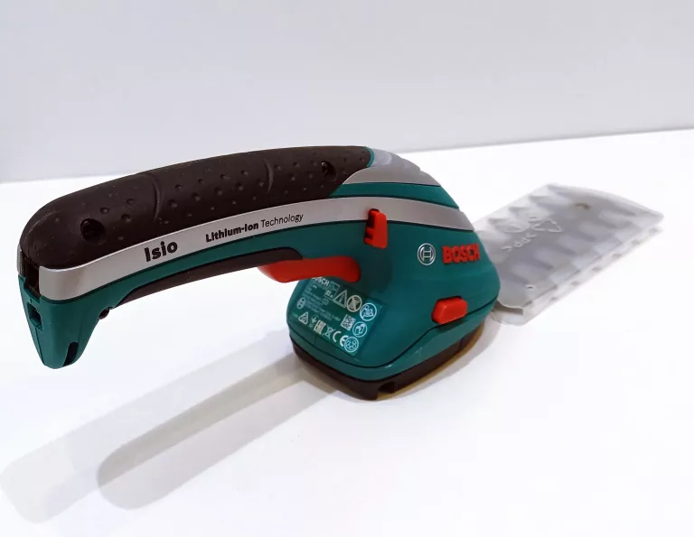 NOŻYCE ELEKTRYCZNE AKUMULATOROWE BOSCH ISIO 12 CM 10,8V 0 600 833 10T