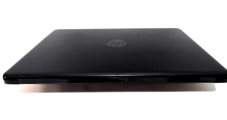 LAPTOP HP 15-DB0470UR AMD A9/RAM: 8GB/SSD: 128GB/WIN 10 PRO