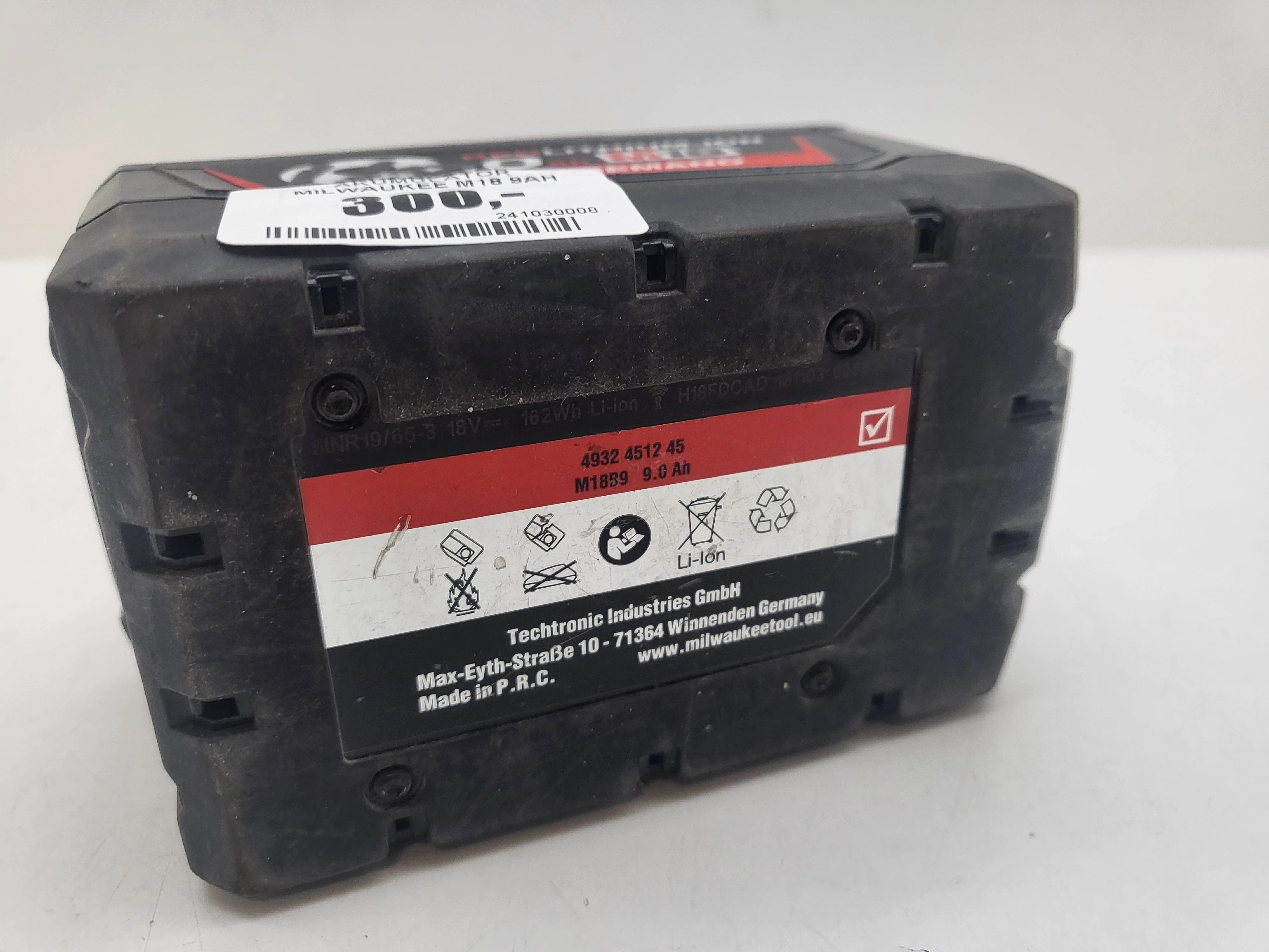 akumulator-milwaukee-m18-9ah-m18b9-opis-napiecie-v-128551-6