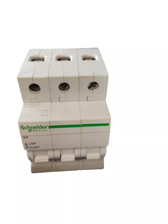 WYŁĄCZNIK NADPRĄDOWY C 32A 3P 6KA K60N-C32-3 ACTI9 A9K02332 SCHNEIDER