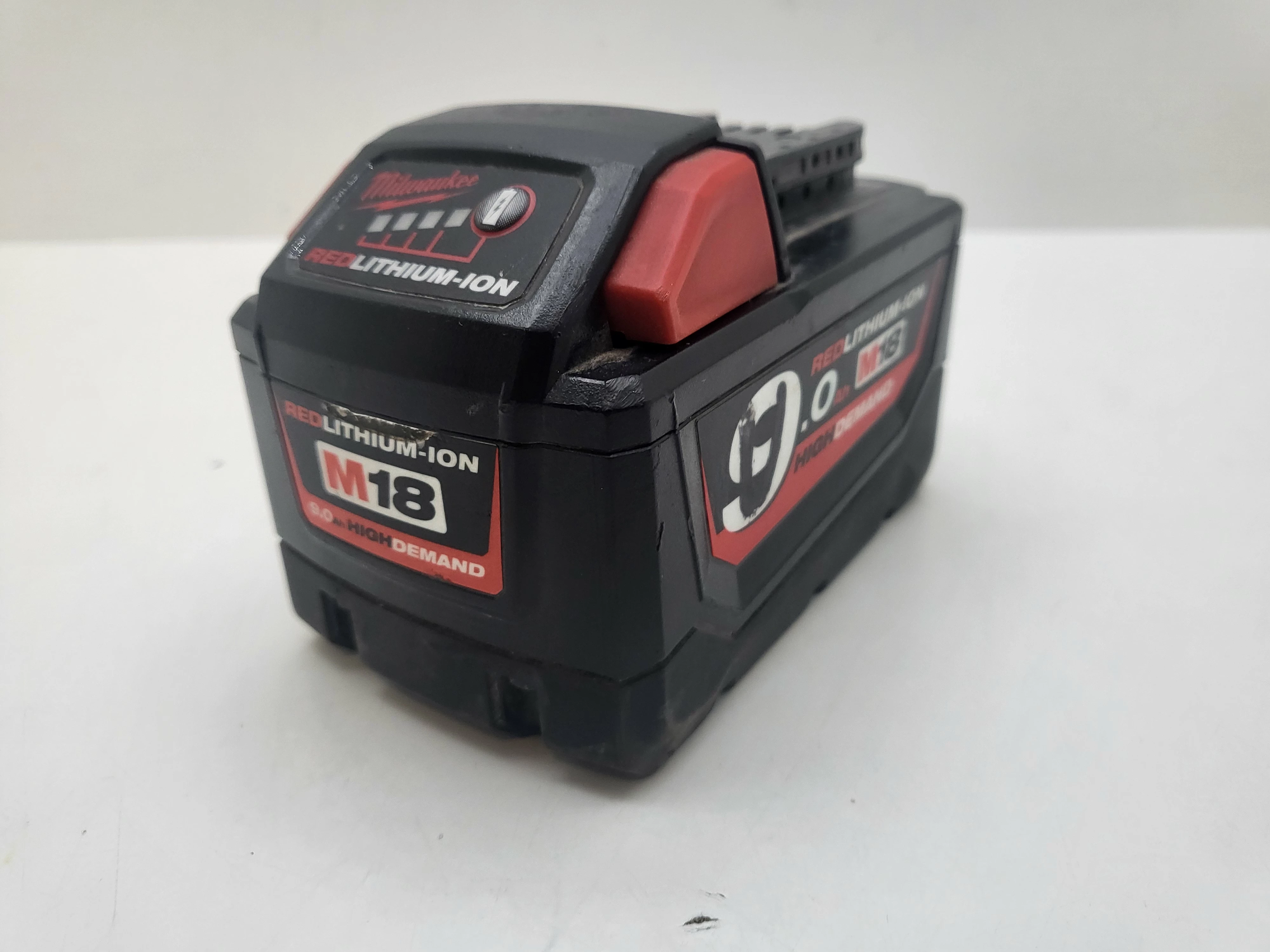 akumulator-milwaukee-m18-9ah-m18b9-opis-stan-11323-2