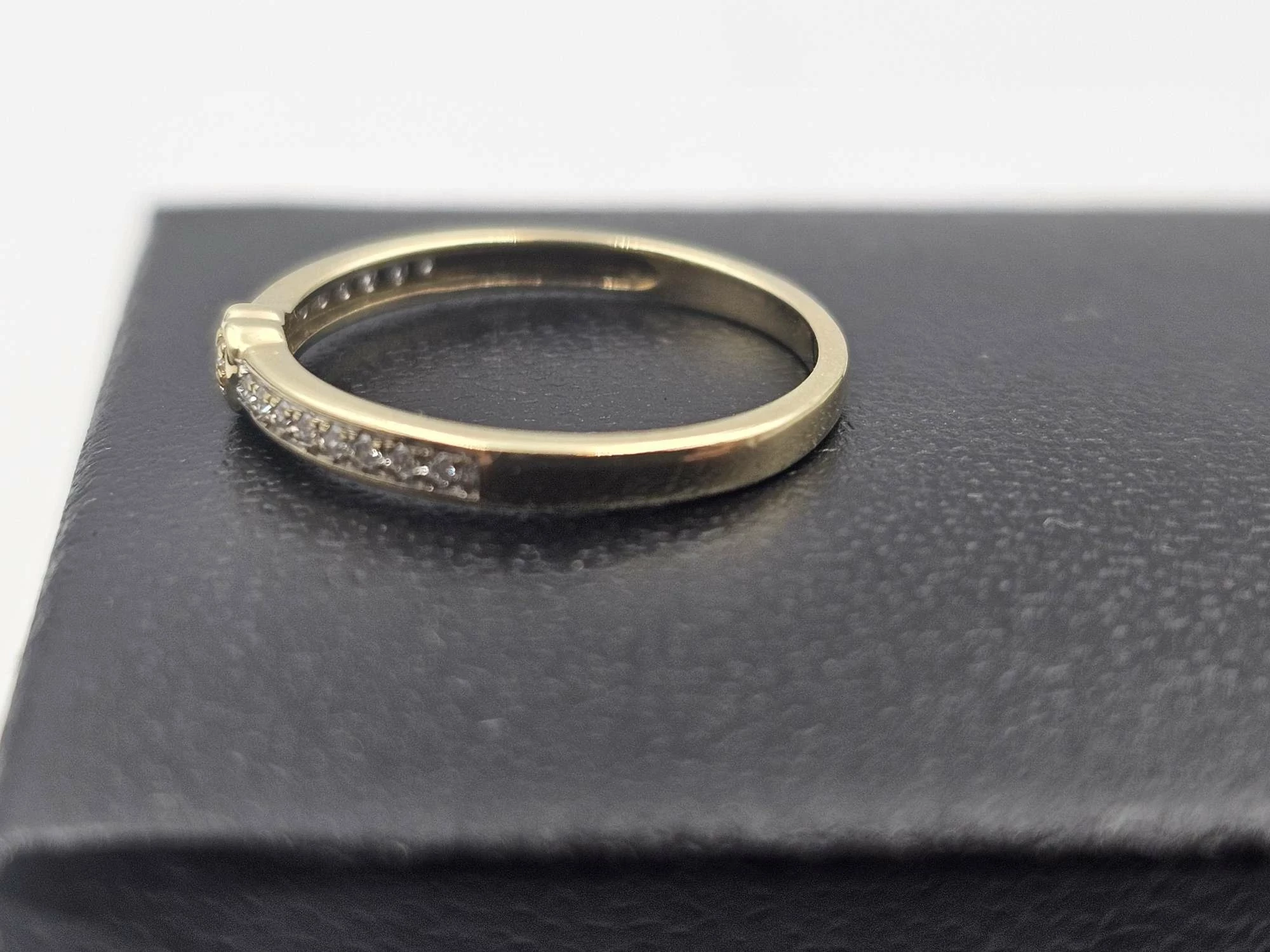 zloty-pierscionek-certyfikat-124g585-r10-kamien-17088-524288