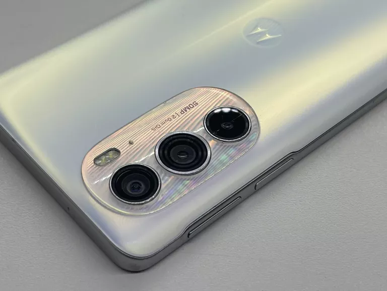 motorola-edge-30-pro-25612gb-pud-stan-11323-2