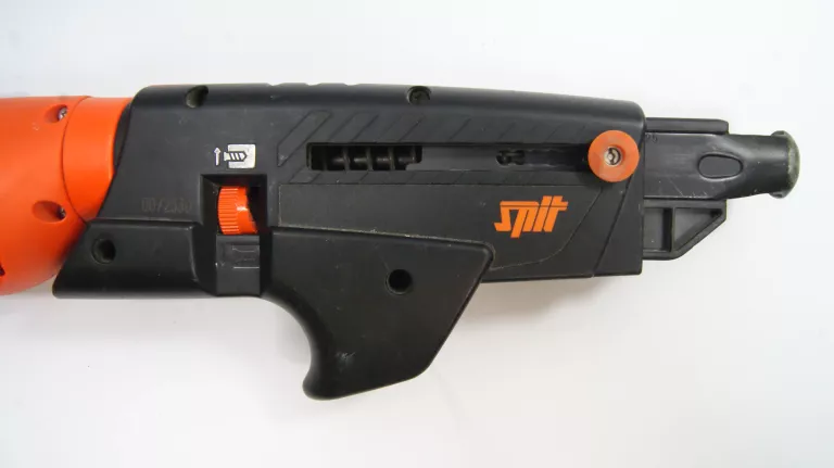 wkretarka-z-podajnikiem-spit-217-speed-55-walizka-kod-producenta-217