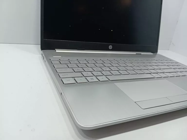 LAPTOP HP 15-DW3113NW I5/RAM: 8GB/SSD: 512GB/WIN 11