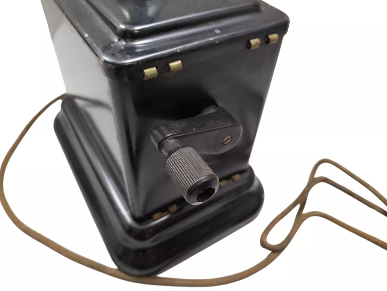 ANTYCZNY TELEFON ERICSSON