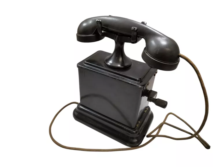 ANTYCZNY TELEFON ERICSSON