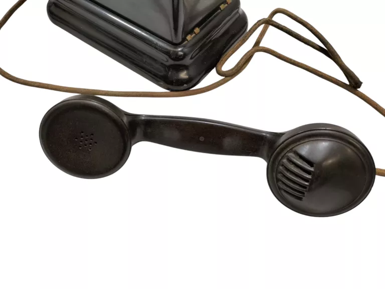 ANTYCZNY TELEFON ERICSSON