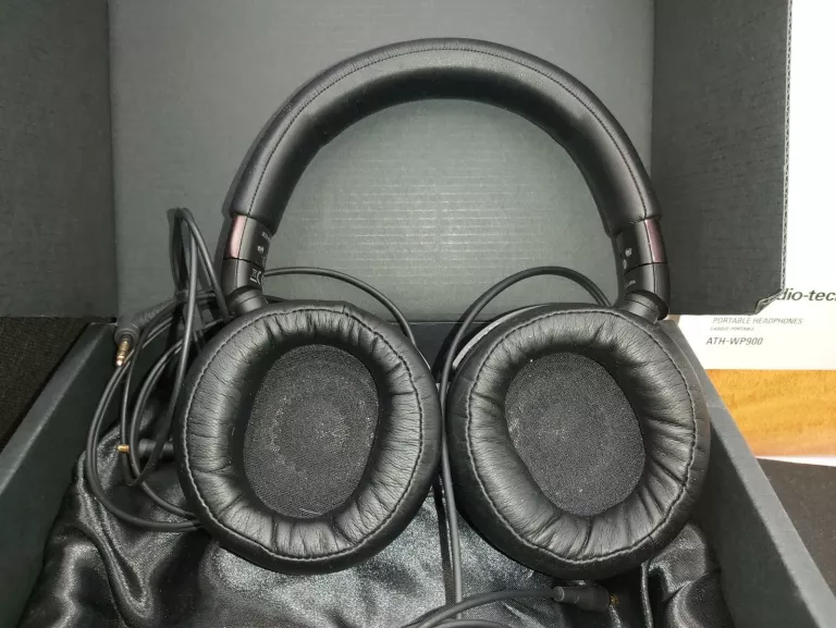 SŁUCHAWKI NAUSZNE AUDIO-TECHNICA ATH-WP900 PUDEŁKO KOMPLET