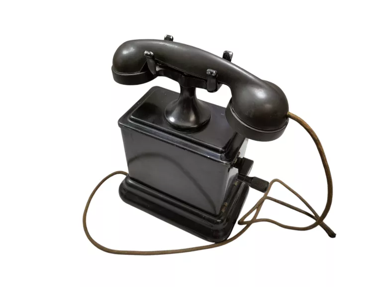 ANTYCZNY TELEFON ERICSSON