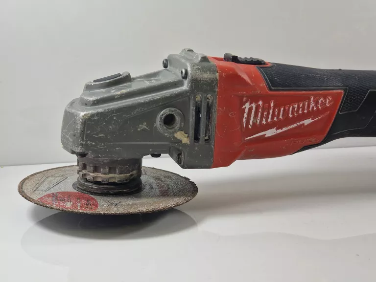 SZLIFIERKA KĄTOWA MILWAUKEE M18 CAG 125