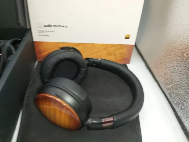 SŁUCHAWKI NAUSZNE AUDIO-TECHNICA ATH-WP900 PUDEŁKO KOMPLET