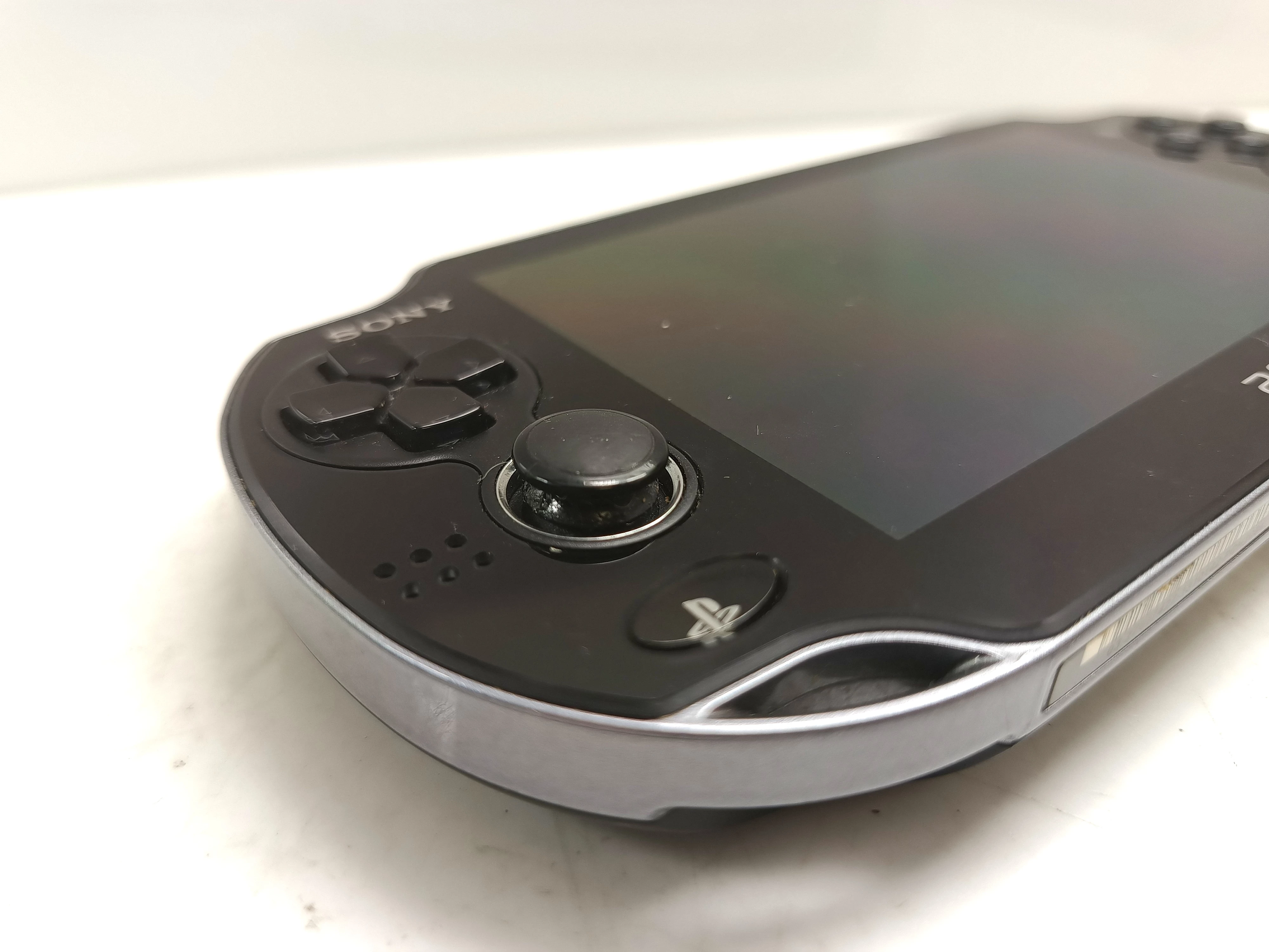 konsola-ps-vita-komplet-model-playstation-vita-3g