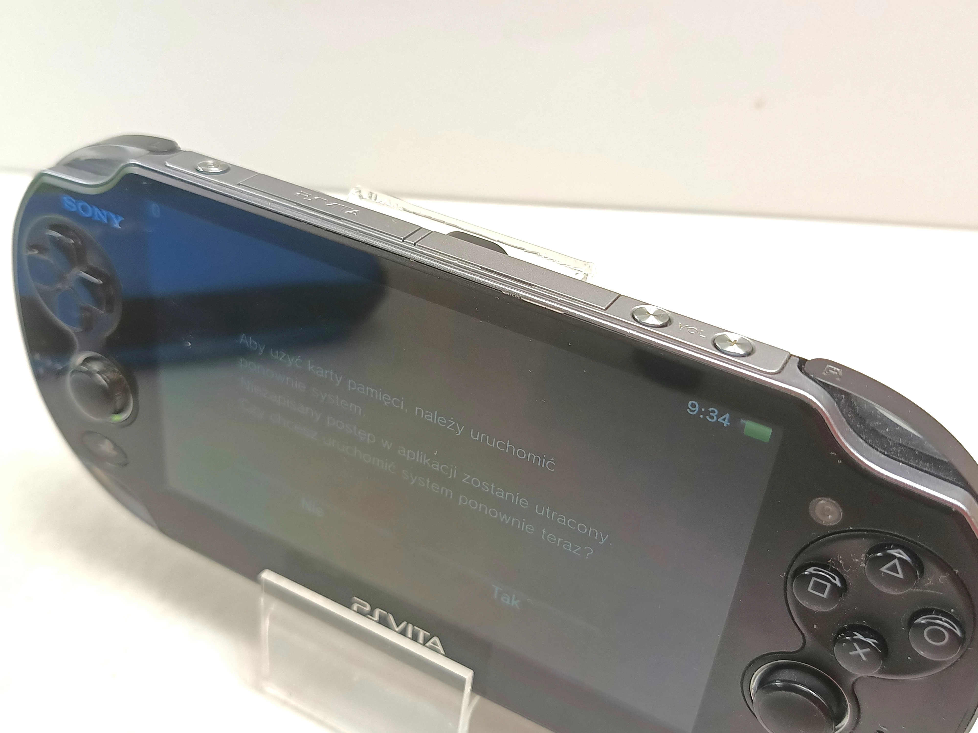 konsola-ps-vita-komplet-stan-11323-2