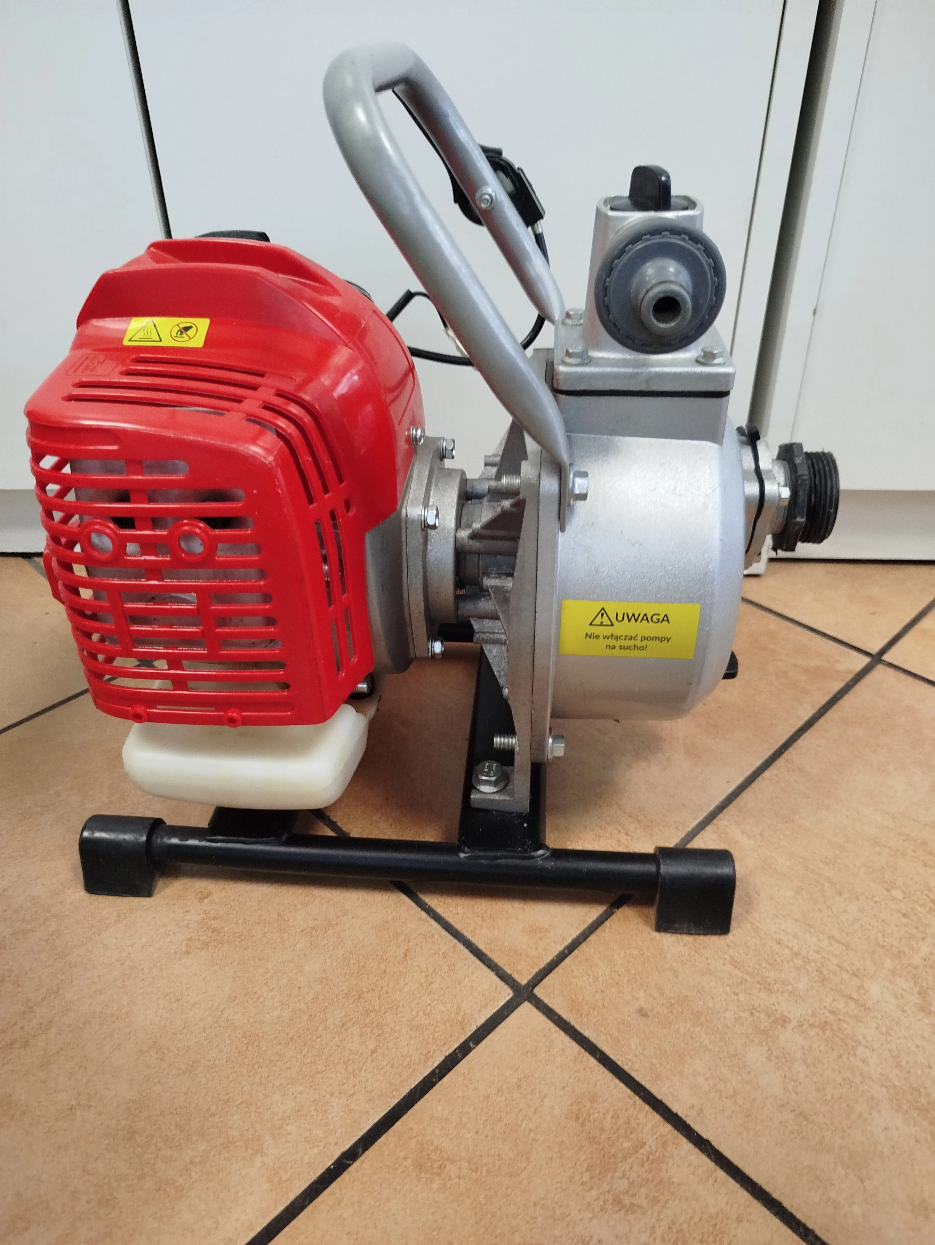 pompa-spalinowa-ypc3325-karton-wroclawska-80-legnica