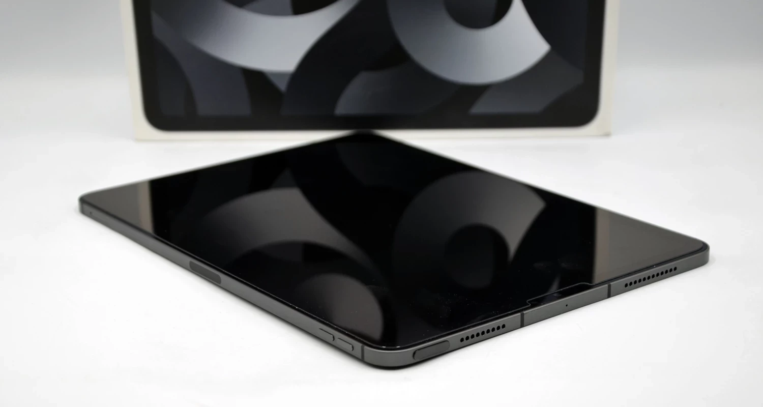 TSUBU_ANKO　iPad Air5 TABLET IPAD AIR 5 | Urządzenia | Loombard.pl