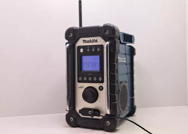 RADIO BUDOWLANE MAKITA DMR107