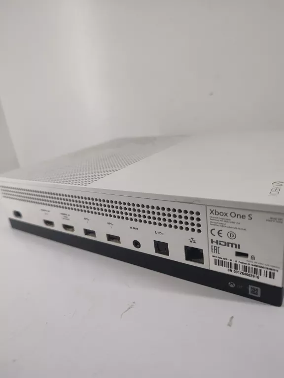 KONSOLA XBOX ONE S PLUS 2 PADY